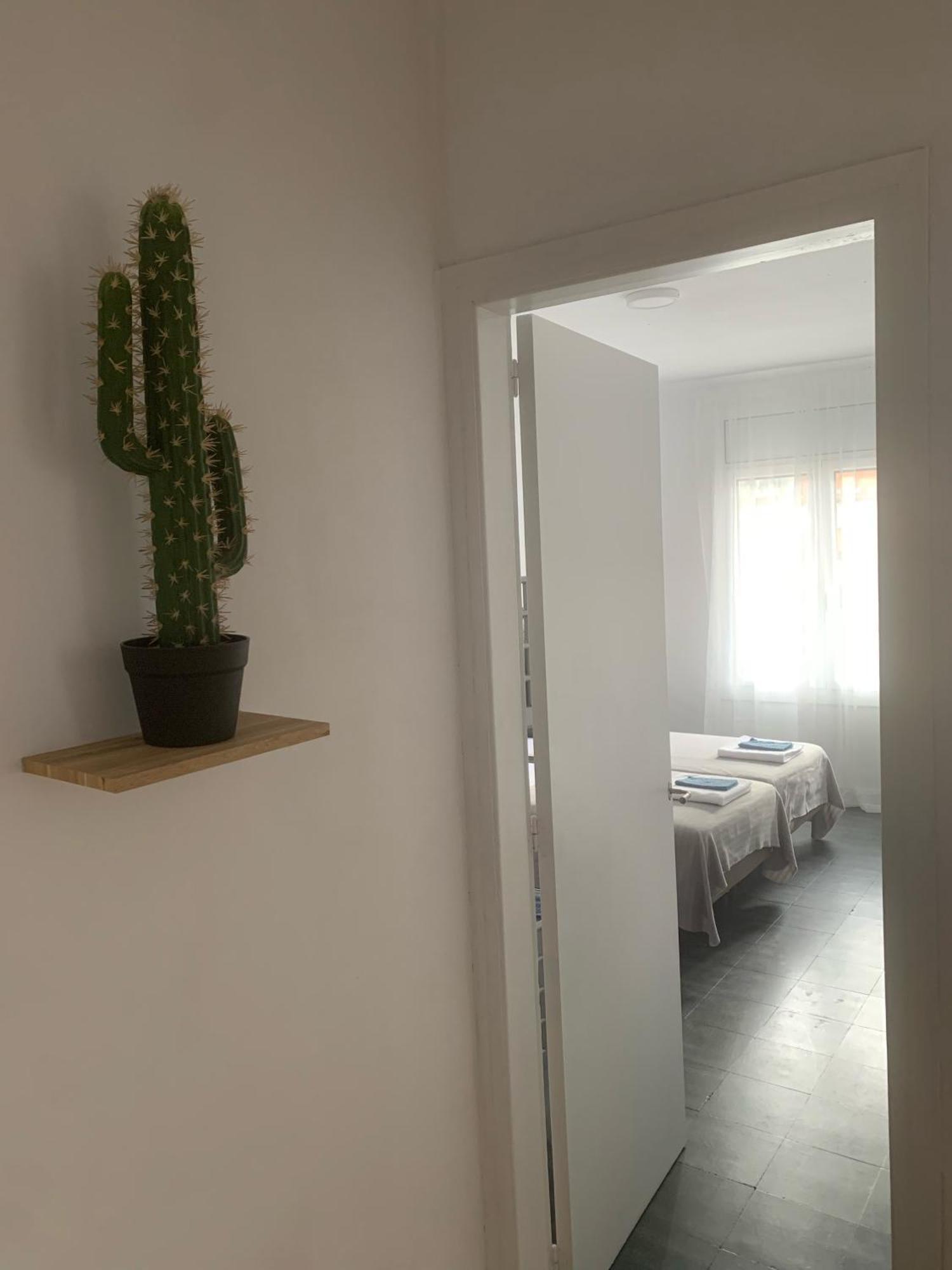El Segon Pis Appartement Berga Buitenkant foto